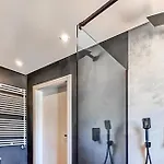 1 Bedroom Cozy In Apartamento