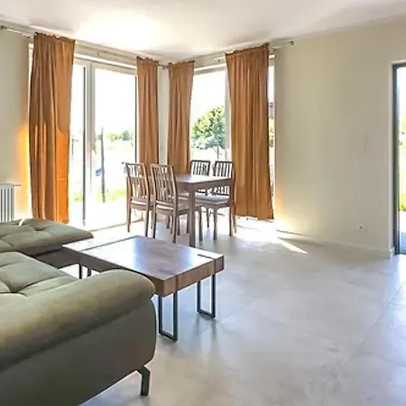 1 Bedroom Cozy In